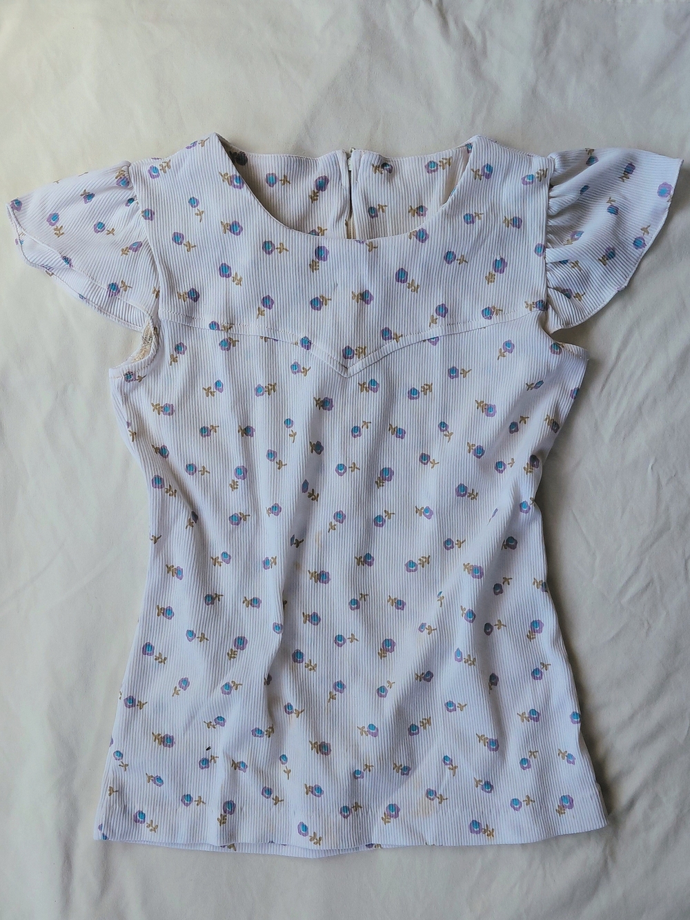 Vintage 1970s Prior Westerns Flutter Sleeve Baby Tee Top Ditsy Floral White S/M